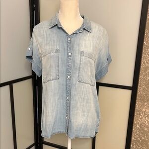 Cloth & Stone Light Blue Button Down Shirt